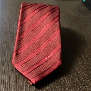 Gucci burgundy striped tie